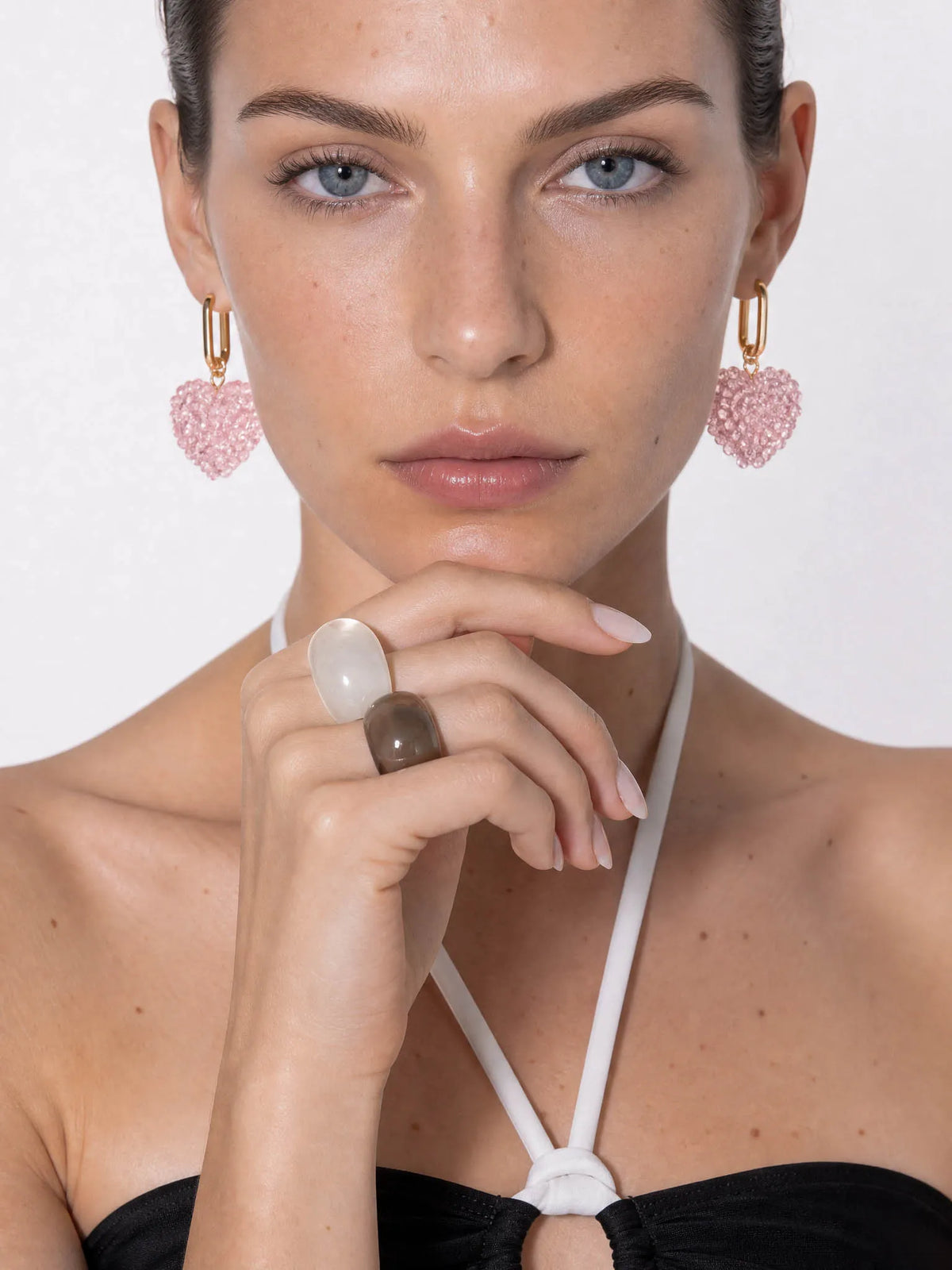 Jelly Mirror chunky resin ring in Transparent black – detail view